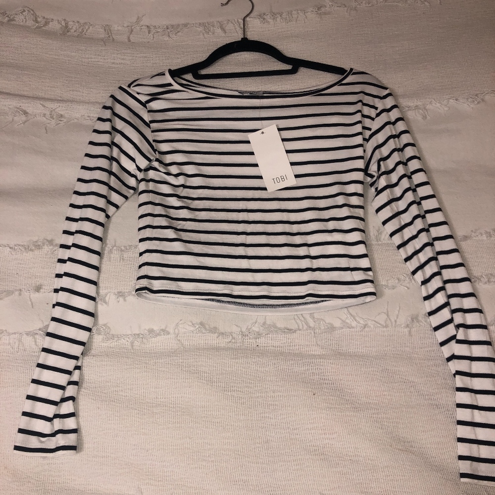 Tobi Crop Top